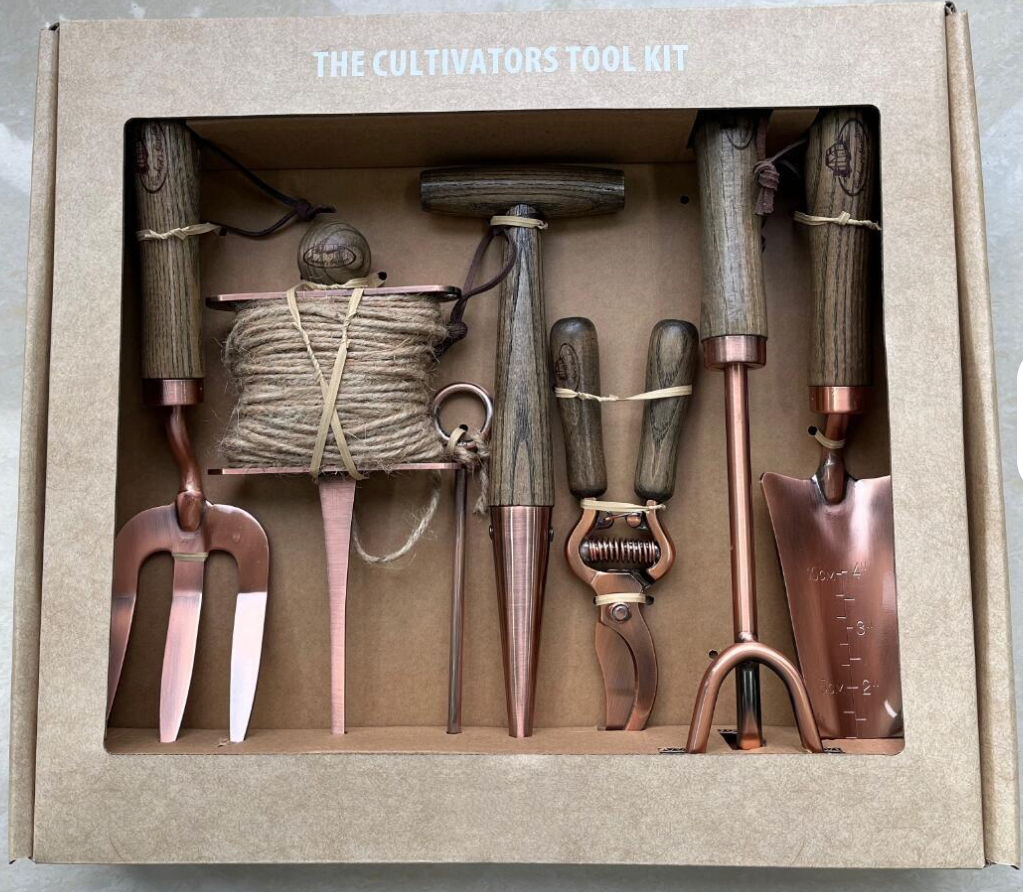 Essential Garden Tool Kit